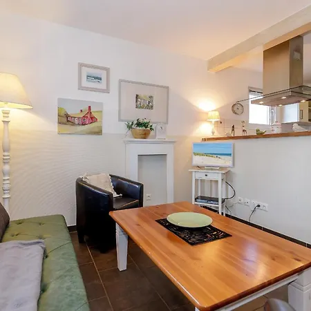 W3 1 Apartment *